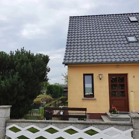 Ruegen 277 アパート